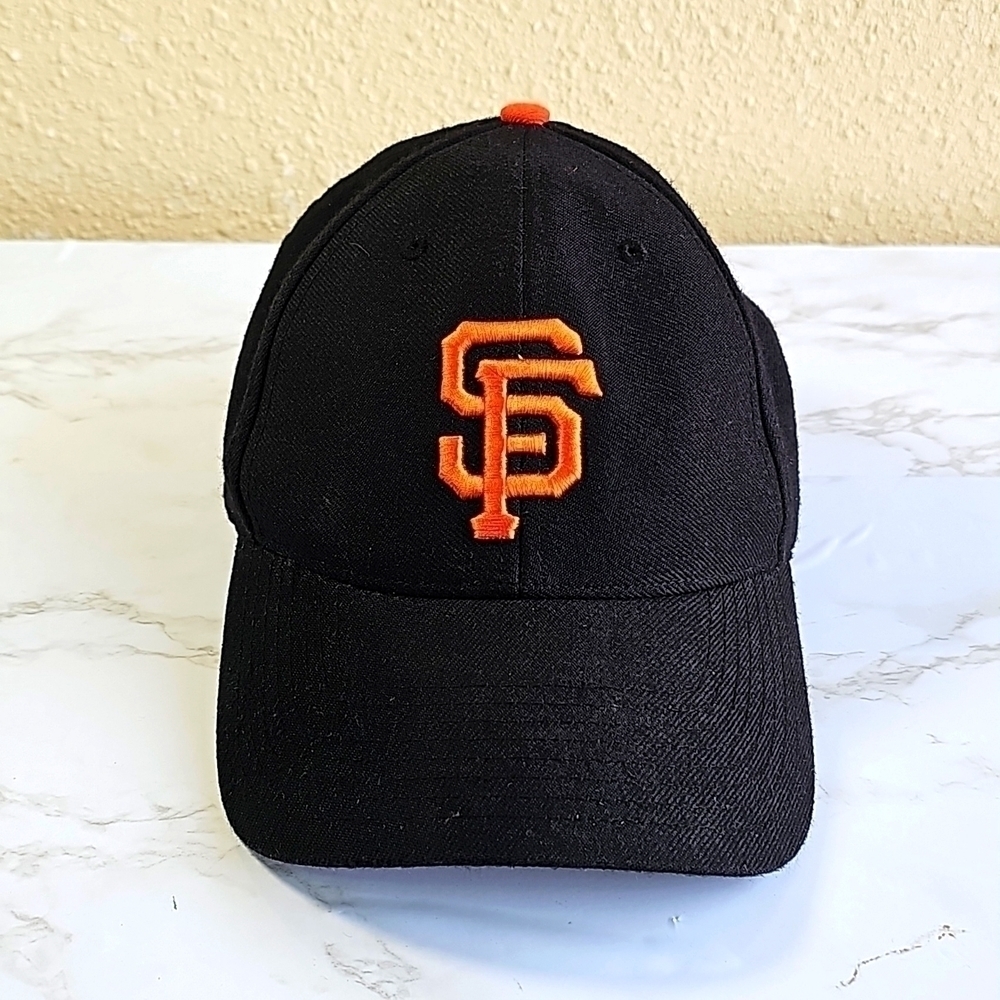 Genuine Merchandise San Francisco Giants Hat.